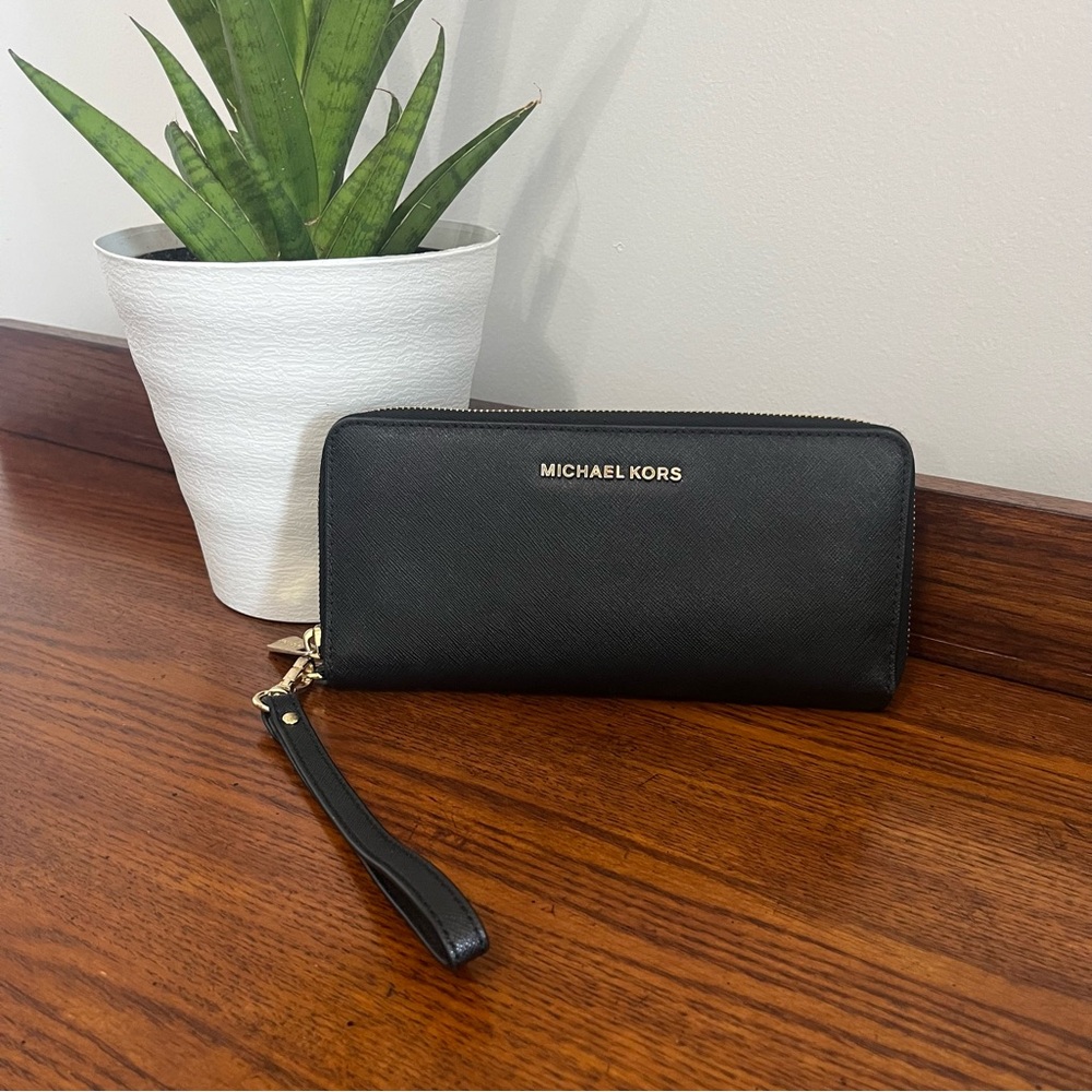Michael Kors Black Saffiano Italian Leather Large Zip-Around Wristlet Wallet
